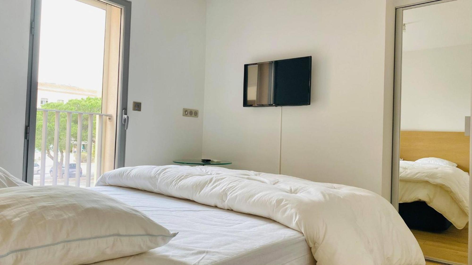 Appartement Les Carolines Calvi Buitenkant foto